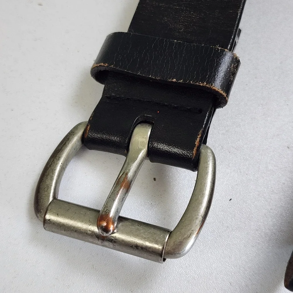 Mossimo Vintage Distressed Leather Grommet Belt Silver Roller Buckle Dark Brown